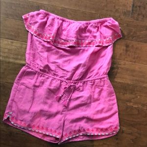 NWT Vineyard Vines pink embroidered romper Lg